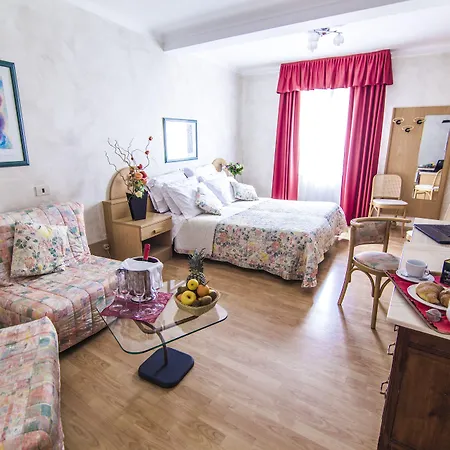 Centro Hotel Torre Pellice