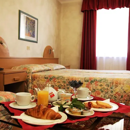 Centro Szálloda 3*